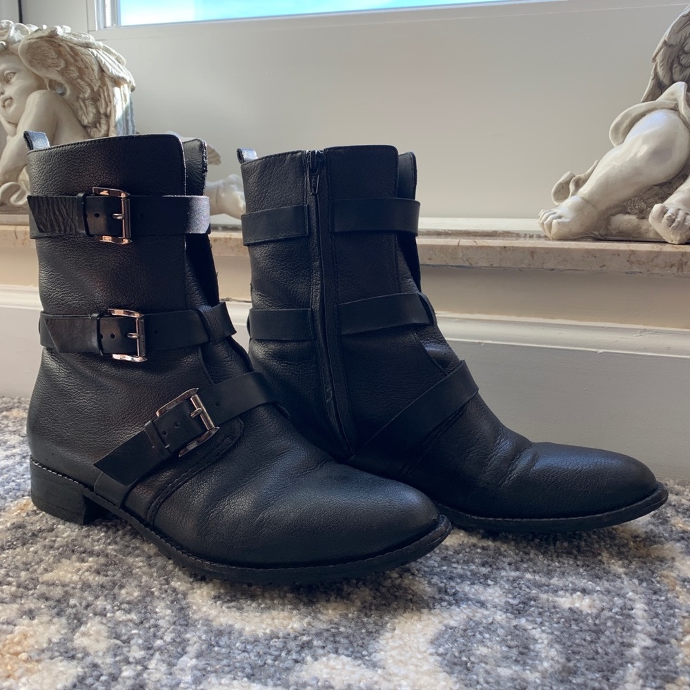 Malla Triple-Buckle Moto Boot